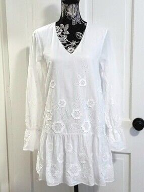 🤍Sail to Sable🤍 - White Eyelet L/S Dress